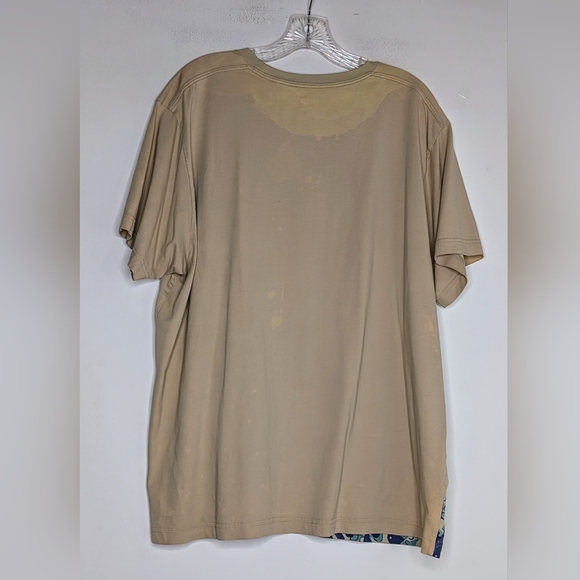 UNIQLO Magikarp Pokemon Shirt 2019 RARE - Picture 2 of 4